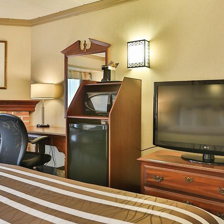Best Western Brantford Hotel And Conference Centre Ngoại thất bức ảnh